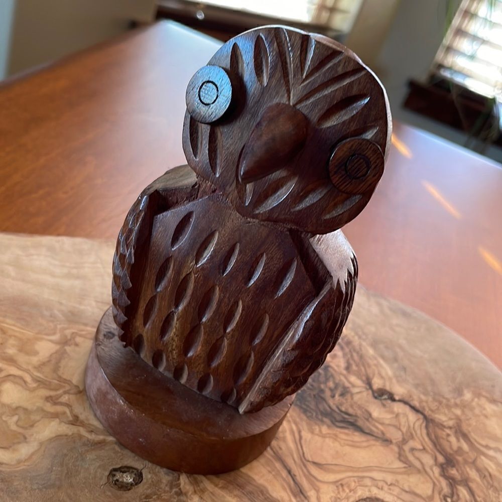 MATR BOOMIE Owl Eyeglass Stand